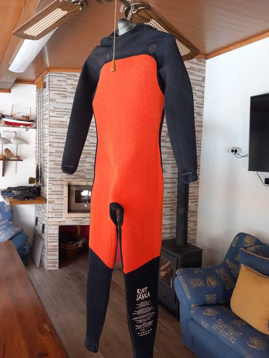 Fato de Surf Janga Riot