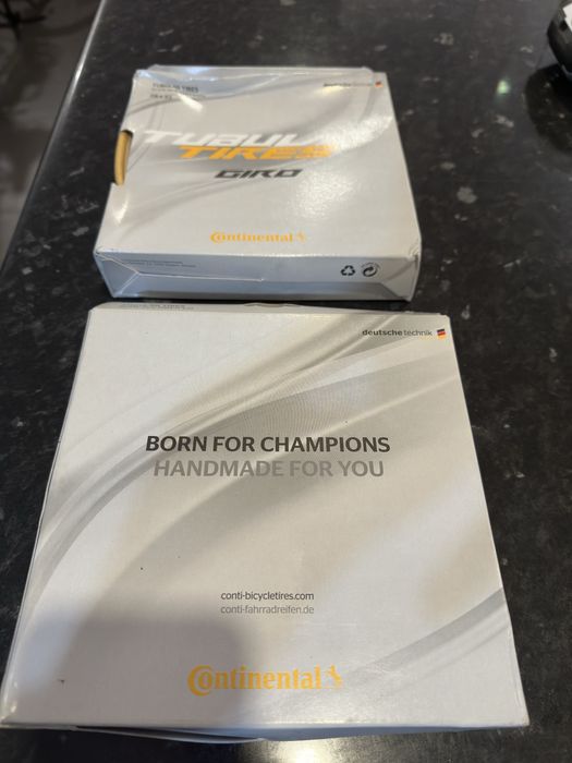PNEUS BICICLETA ESTRADA NOVOS - CONTINENTAL GIRO - 28 x 22