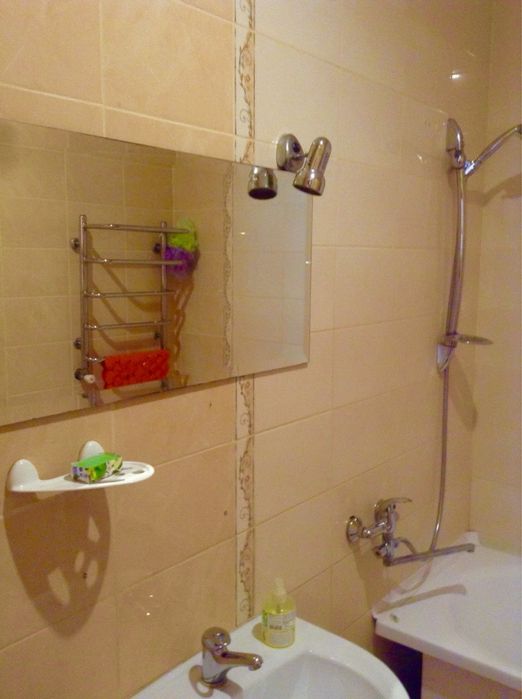 Світло не вимикають.Подобово, погодинно, Центр, МАКДОНАЛЬДС 2-х ком ОТ