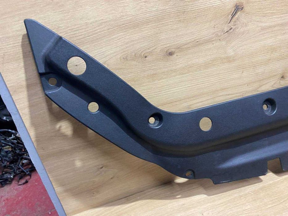 Защита накладка радіатора панель накладка верхня  Toyota RAV4 RAV-4 3