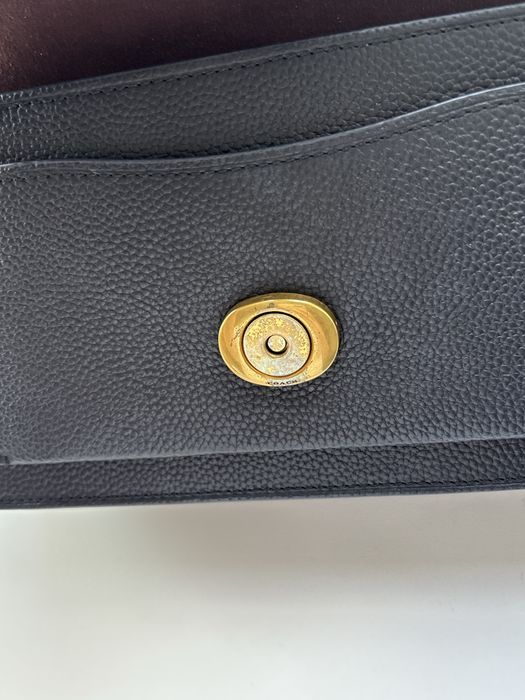 Чорна сумка coach
