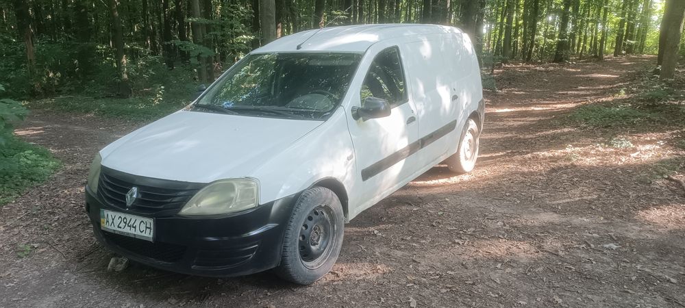 Продам автомобіль Рено логан