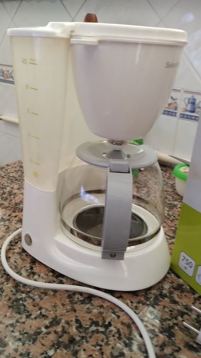 Máquina de café com filtro como nova com caixa Selecline