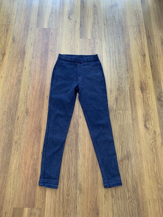 Spodnie na gumce ala jeans