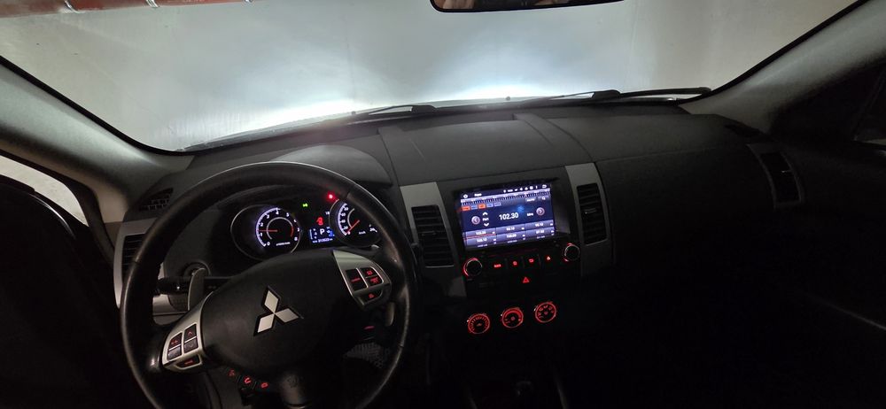 Mitsubishi outlander xl 2011р 2.4 газ-бензин