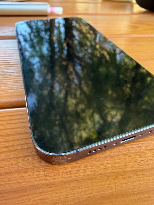 iPhone 14 Pro Max + AirPods 4 (ANC)