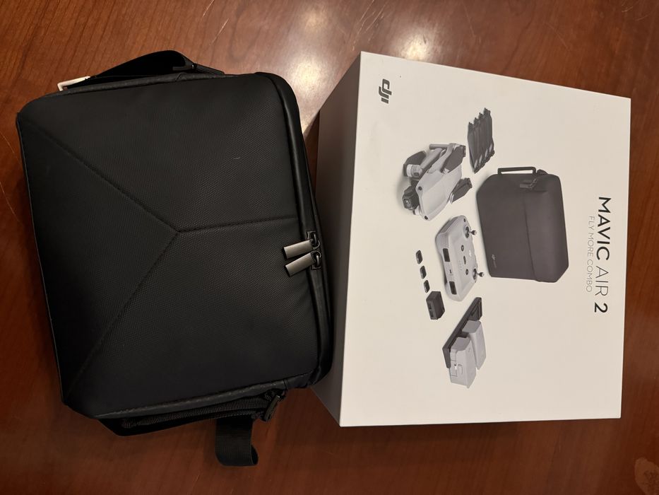 DJI Mavic Air 2 Fly More Combo Drone, Like New64730207466881121