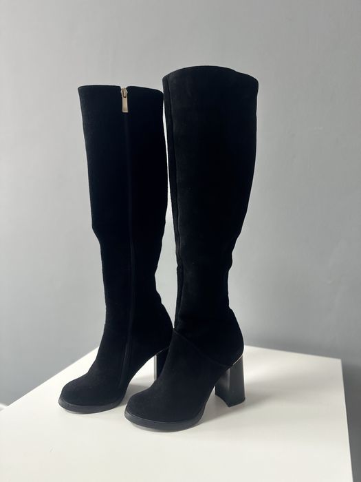 Чоботи високі, жіночі