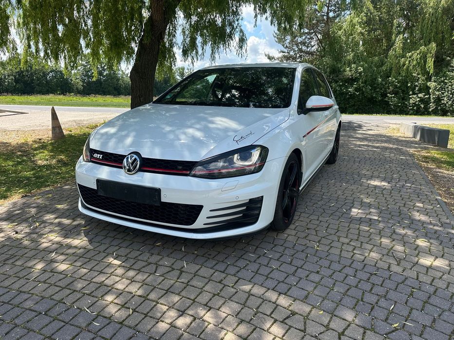 Volkswagen Golf Volkswagen Golf VII GTI 2016 150tys km nowy rozrząd opony i sprzęgło