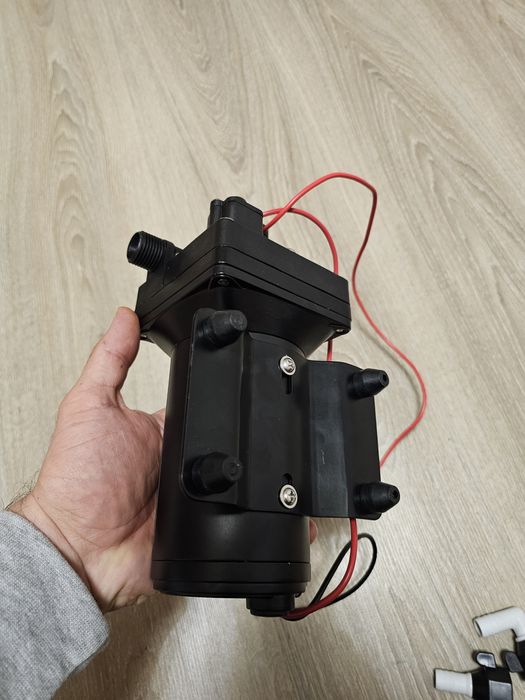 Насос помпа LIROPAU 12v