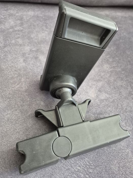 Smart Holder – uchwyt multimedialny
