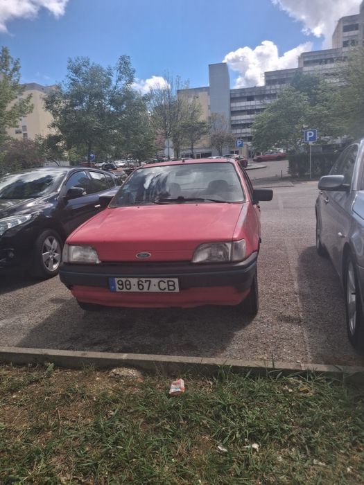 Ford Fiesta - 1.1 Gasolina
