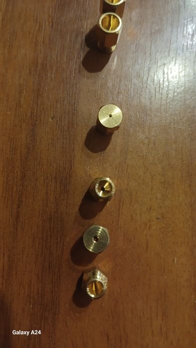 Інжектор для газової плити та шланг для газу і води