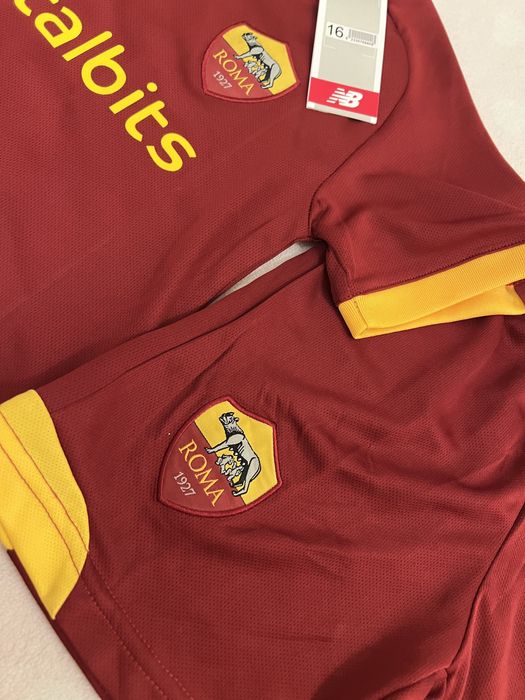 Футбольный костюм New Balance AS Roma (размер 16, ~5 лет)
