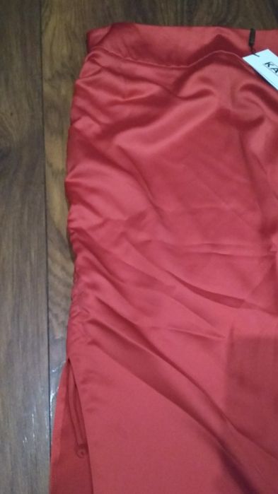 Nowa satynowa spódnica r. 40 okazje święta sylwester
