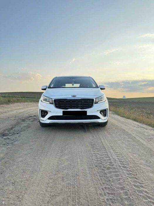 2018р Kia Carnival  2.2 дизель 9 місна з НДС