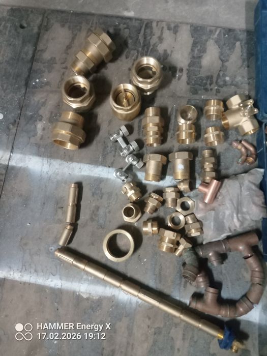 Kształtki hydrauliczne zawory pozostałości