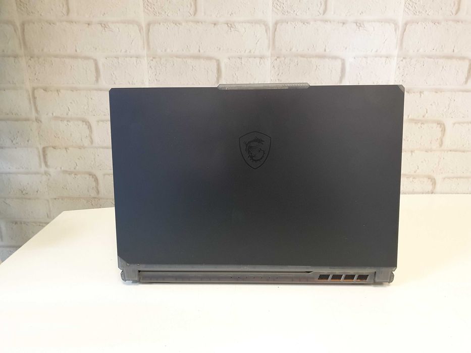 Игровой ноутбук MSI Cyborg 15∎Core i5-12450H∎16GB∎DDR5∎144ГЦ∎RTX 4050