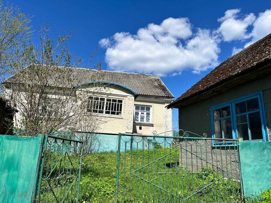 Продаж будинку біля Кременця
