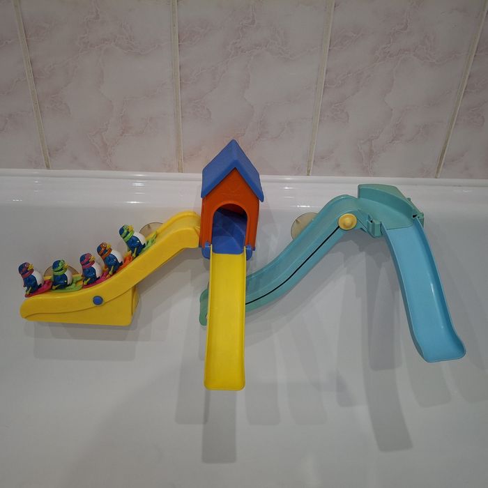 Іграшка для вани Tomy Пингвіни на водній гірці