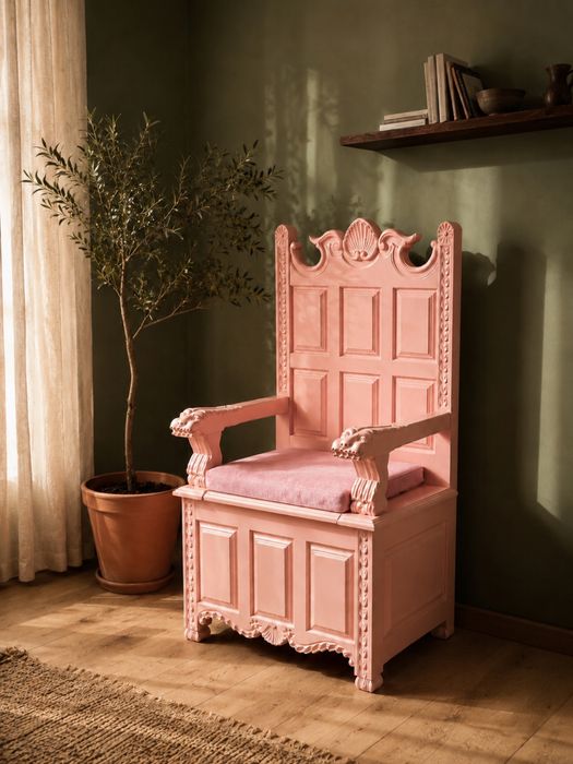 Cadeira Baú Vintage em Madeira Maciça Rosa