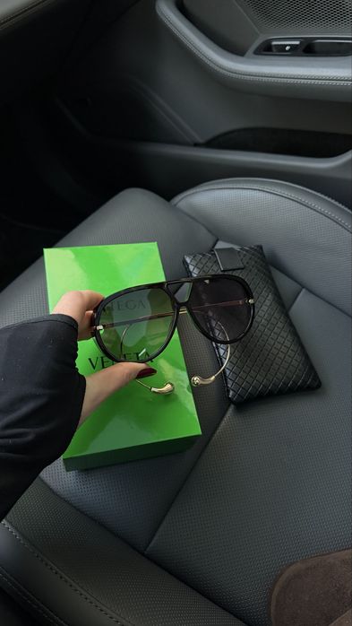 Сонцезахисні окуляри Bottega