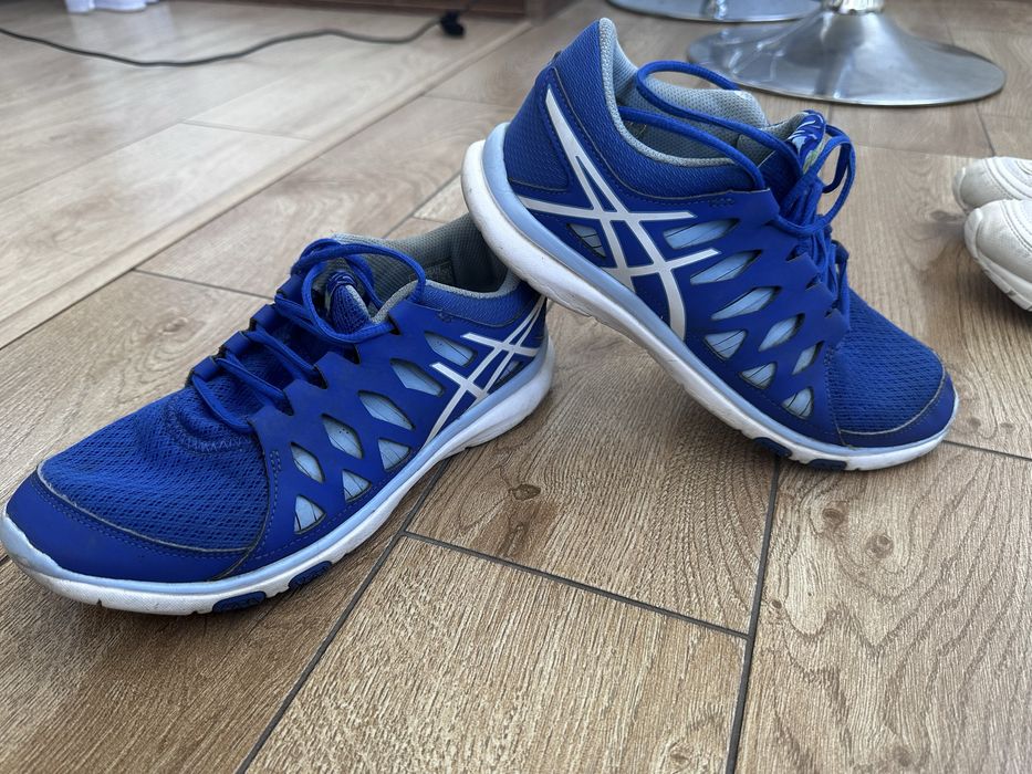 Кросівки asics 39 розмір 25 см