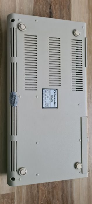 Commodore 64G sprzedam