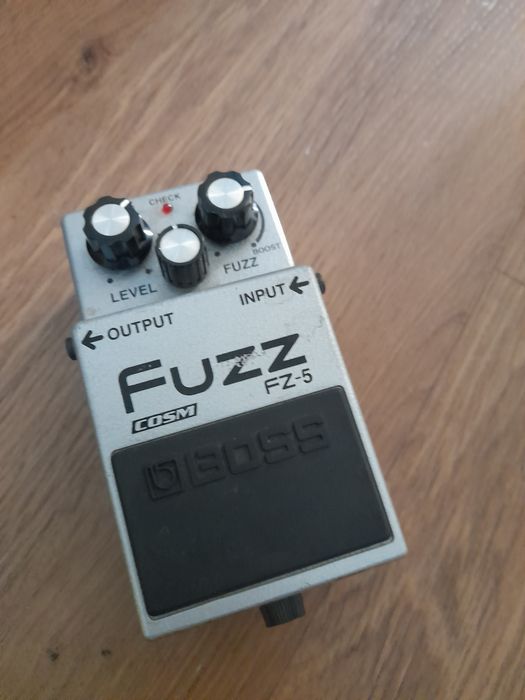 Pedal Boss FZ5 (Fuzz)