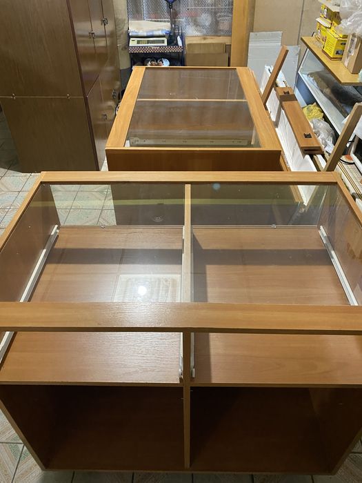 Мебель, столи, вітрини, або на ваш розсуд.