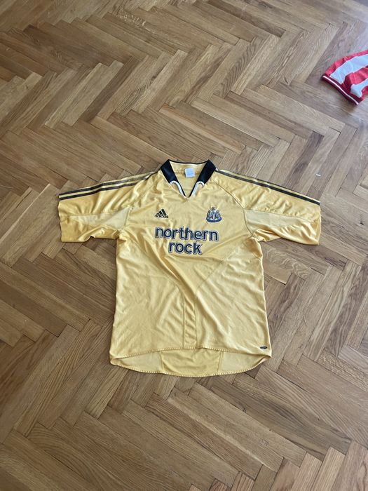 Футболка клубу Newcastle Сезону 2004-05
