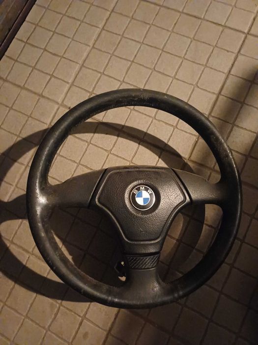 Volante BMW 318