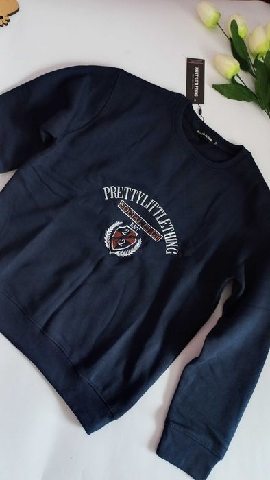 світшот prettylittlething