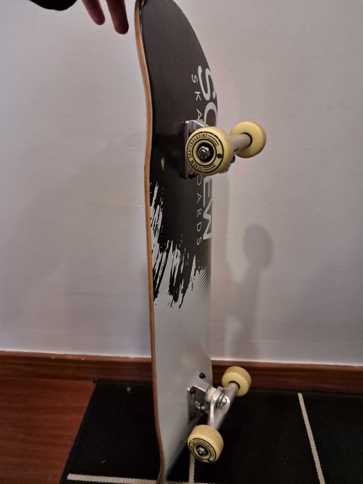 Street Skate Screw 8.25" — Ótimo Estado