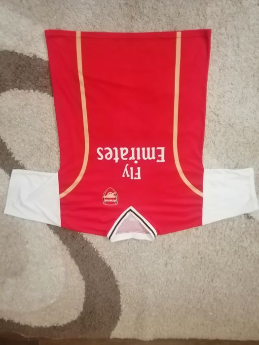 Продам футбольні футболки та шорти