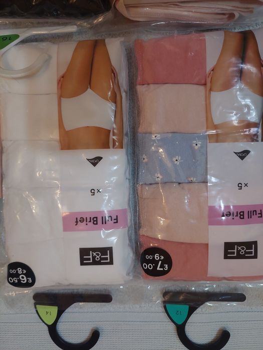 Наборы новых женских трусиков