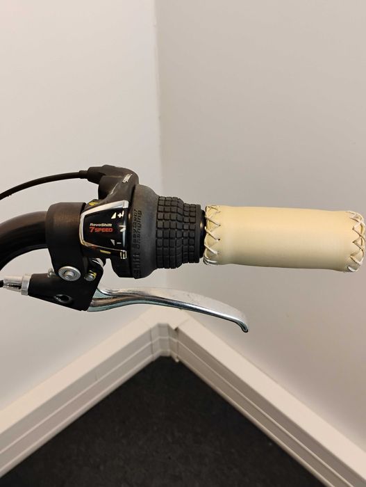 Damski Rower miejski Goetze z koszykiem