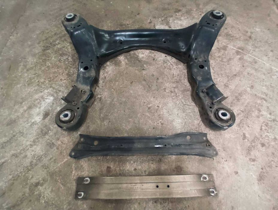 AUDI A6 C6 belka sanki wózek trawers zawieszenia podwozia przód