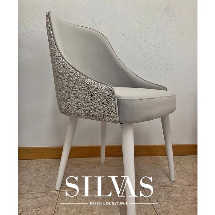 CADEIRAS DE JANTAR ESTOFADAS