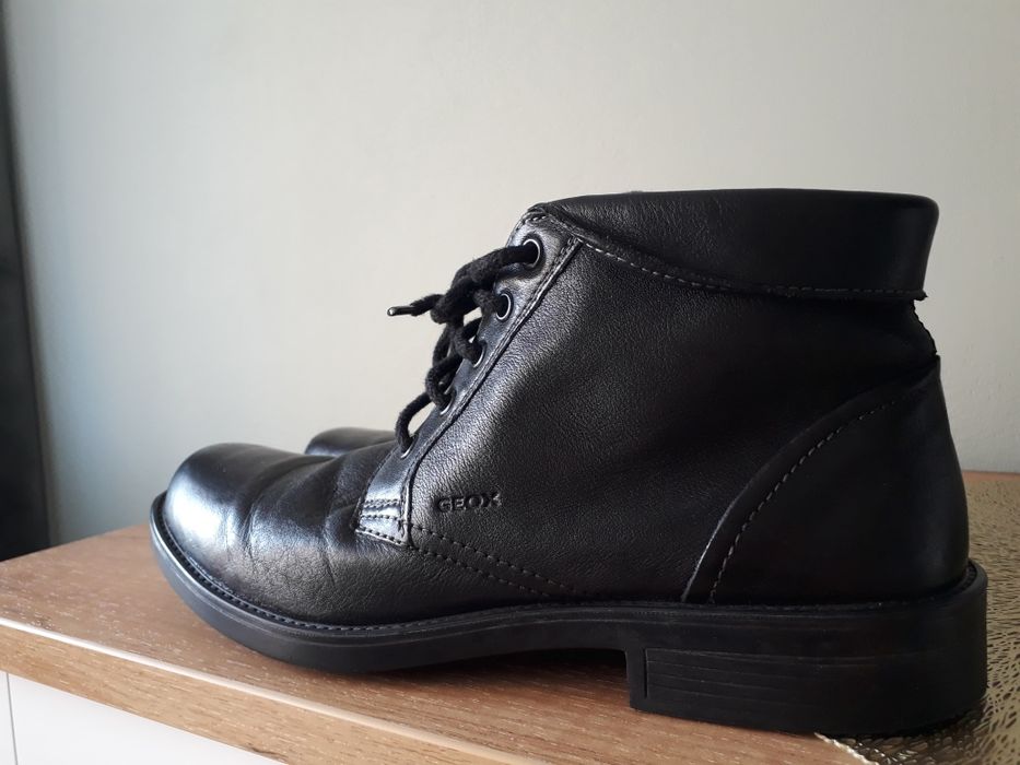 Męskie buty skórzane marki GEOX  Respira rozm 43.Stan jak nowe