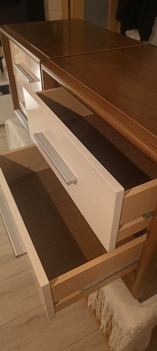 Szafki nocne, jak nowe. Komplet.
