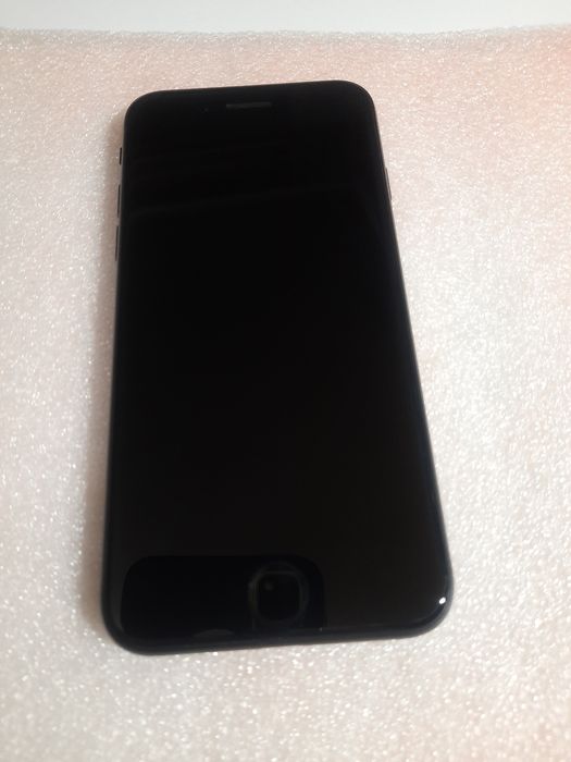 Продам iphone SE 2020 128gb, neverlock, привозной Европы