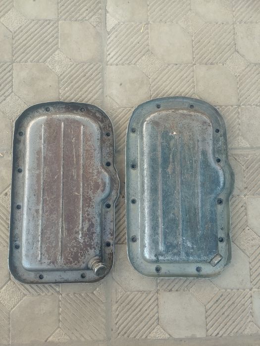 Піддон із прокладкою до двигуна К-750