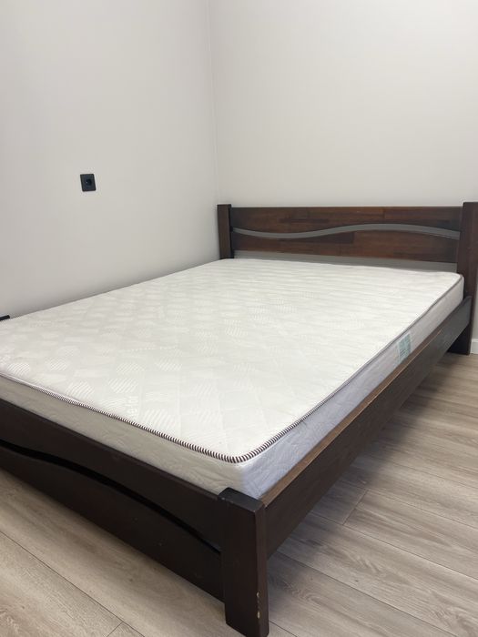 Двоспальне ліжко 160×200 з масиву дерева + ортопедичний матрац