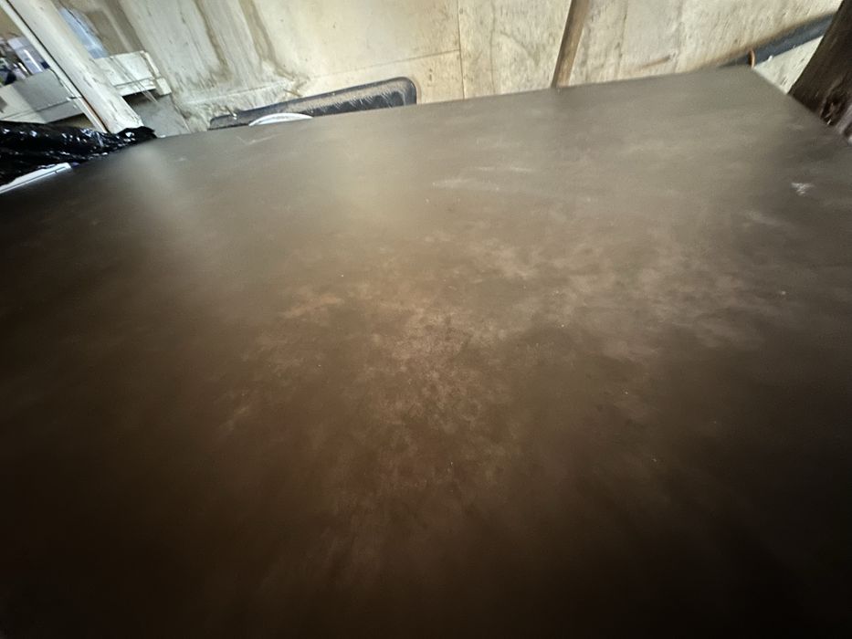 Stol nowoczesny solidny