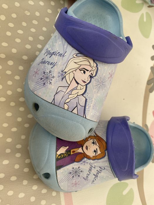 Frozen Crocs tamanho 26