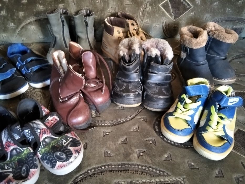 Детская обувь разных размеров