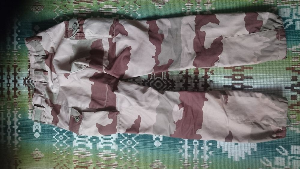 Legia Cudzoziemska. Unikat !! Spodnie camo desert. Rozmiar L