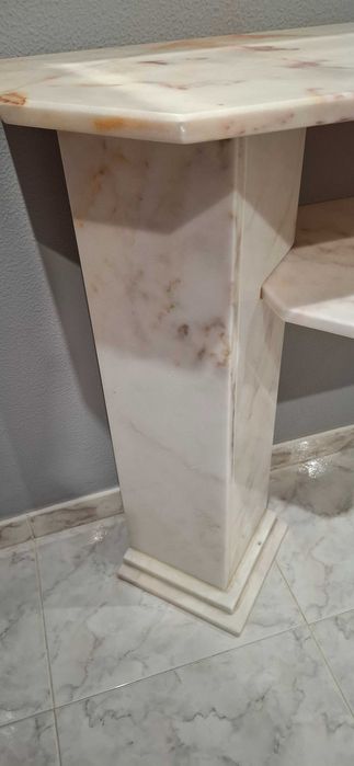 Aparador em marmore oferta de espelho