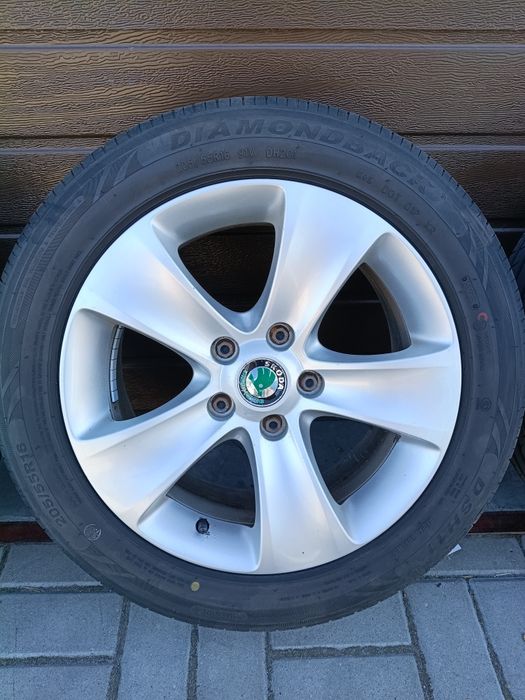 Felgi aluminiowe koła opony letnie Skoda superb 2 205/55 r16